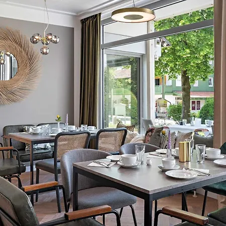 St Leonhard Hotel 3*