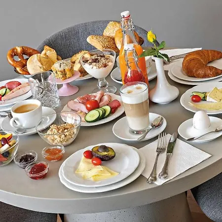 Hotel St Leonhard 3*