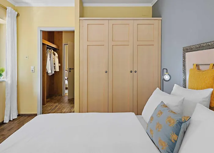 St Leonhard מלון