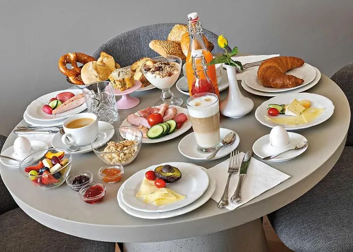 מלון St Leonhard 3*